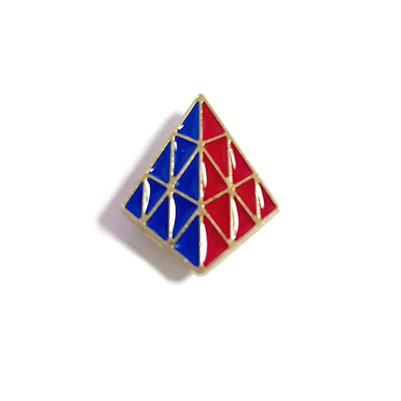 25 (1) Magnetic triangle badge - Image 1